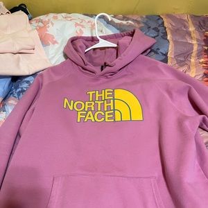 The North Face we men’s hoodie, size XXL